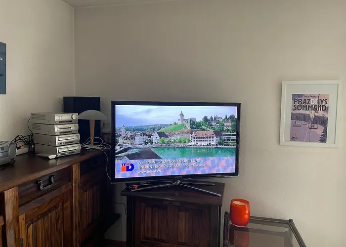 Ideally Located 3.5 Rooms Flat